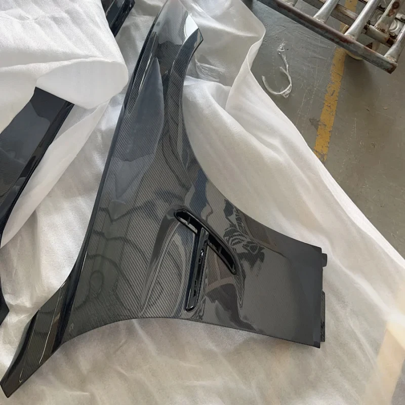 

M4 Style Real Carbon Fiber Bolt-On Fenders for F32 F36