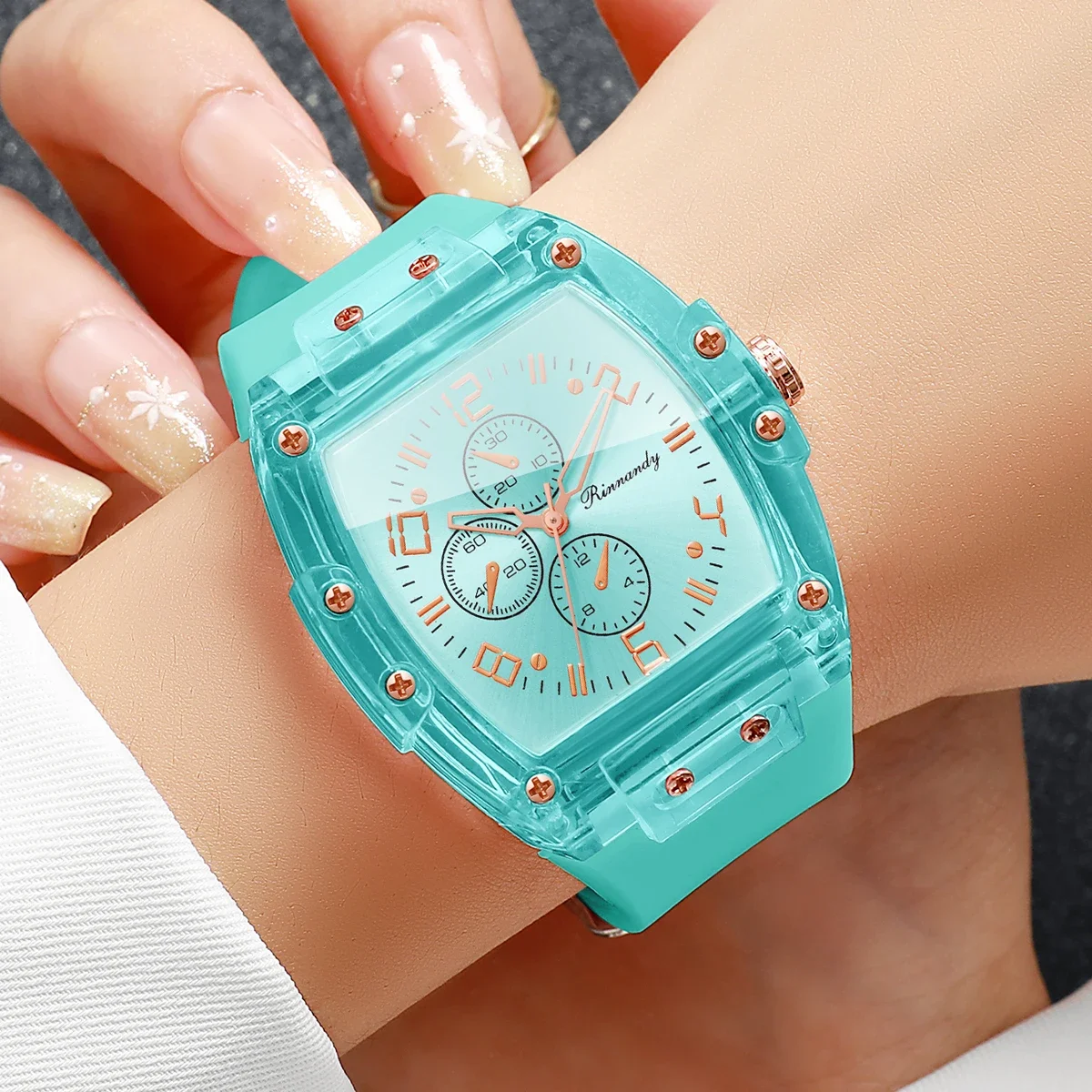 Cool Unisex Tonneau Quartz Watch Turquoise Case Silicone Band Sports Women Wrist Watches Relogio Feminino（Without Box）