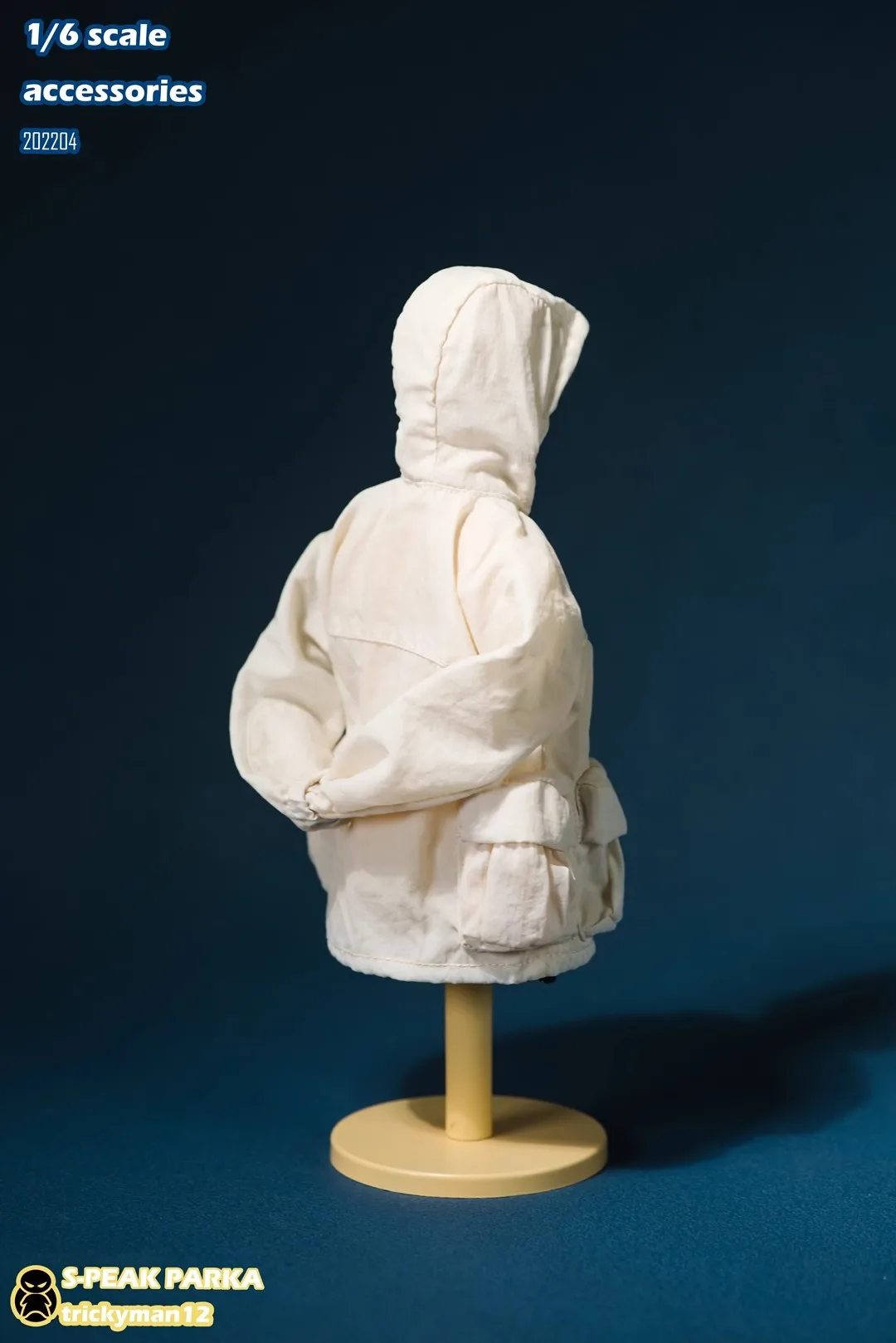 TrickyMan 202204 1/6 سترة واقية بيضاء وظيفية بأكمام طويلة بلون سادة وسحاب علوي موديل مناسب لشخصية الحركة مقاس 12 بوصة متوفرة في المخزون