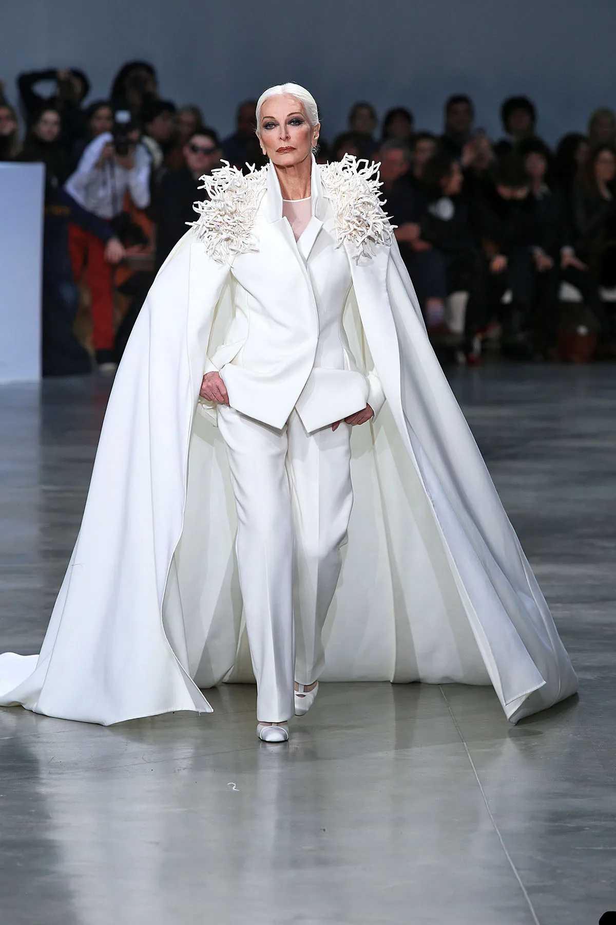 Costumes 2 pièces à manches longues pour femmes avec cape, blazer sur mesure, pantalon, boutons, mère de la mariée, haute couture, soirée de Rh,