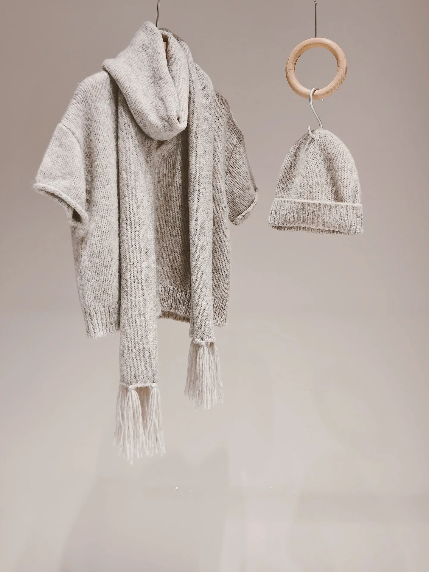 

Duetto Lineapiu Women's Pure Color Short Sleeve Knitted Sweater Scarf And Hat Set Warm Cozy Autumn Winter Fashion Ensemble