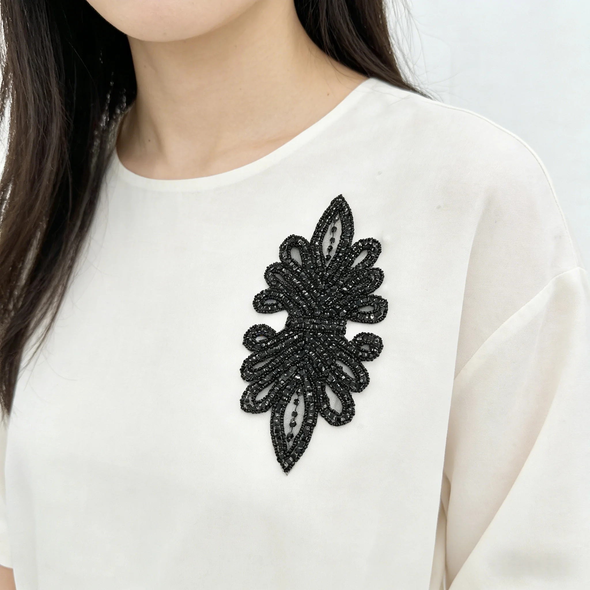 DIY Craft Materials: Black Base + Iridescent Rhinestone Leaf-Shaped Handmade Beaded Applique
