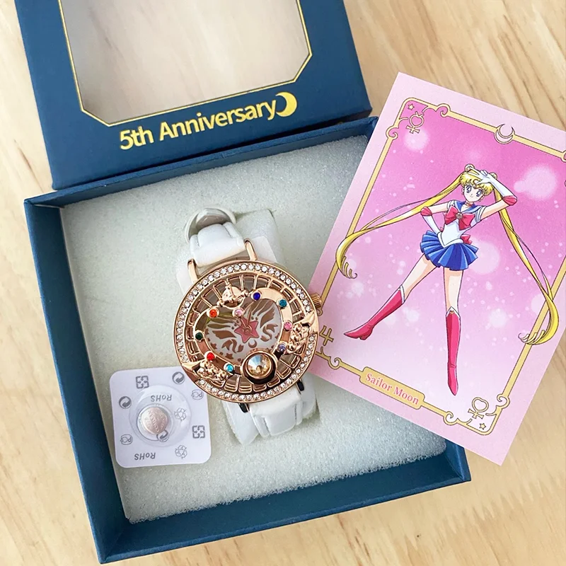 Reloj Kawaii Sailor Moon Tsukino Usagi, figura de Anime del 5. ° aniversario, reloj de cuarzo abatible hacia arriba, accesorios para niñas, regalos para niños