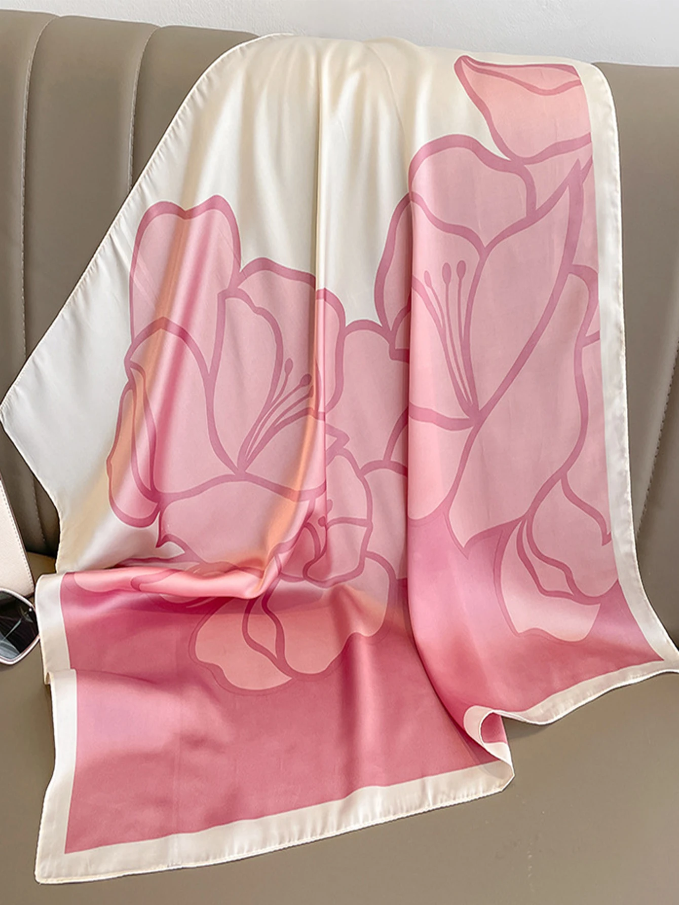 70 cm Schal Simulierte Seide Frauen Sommer Schals Und Wrap Hijab Schals Femme Pashmina Echarpe Designer Strand Stola Bandana – Detail 11