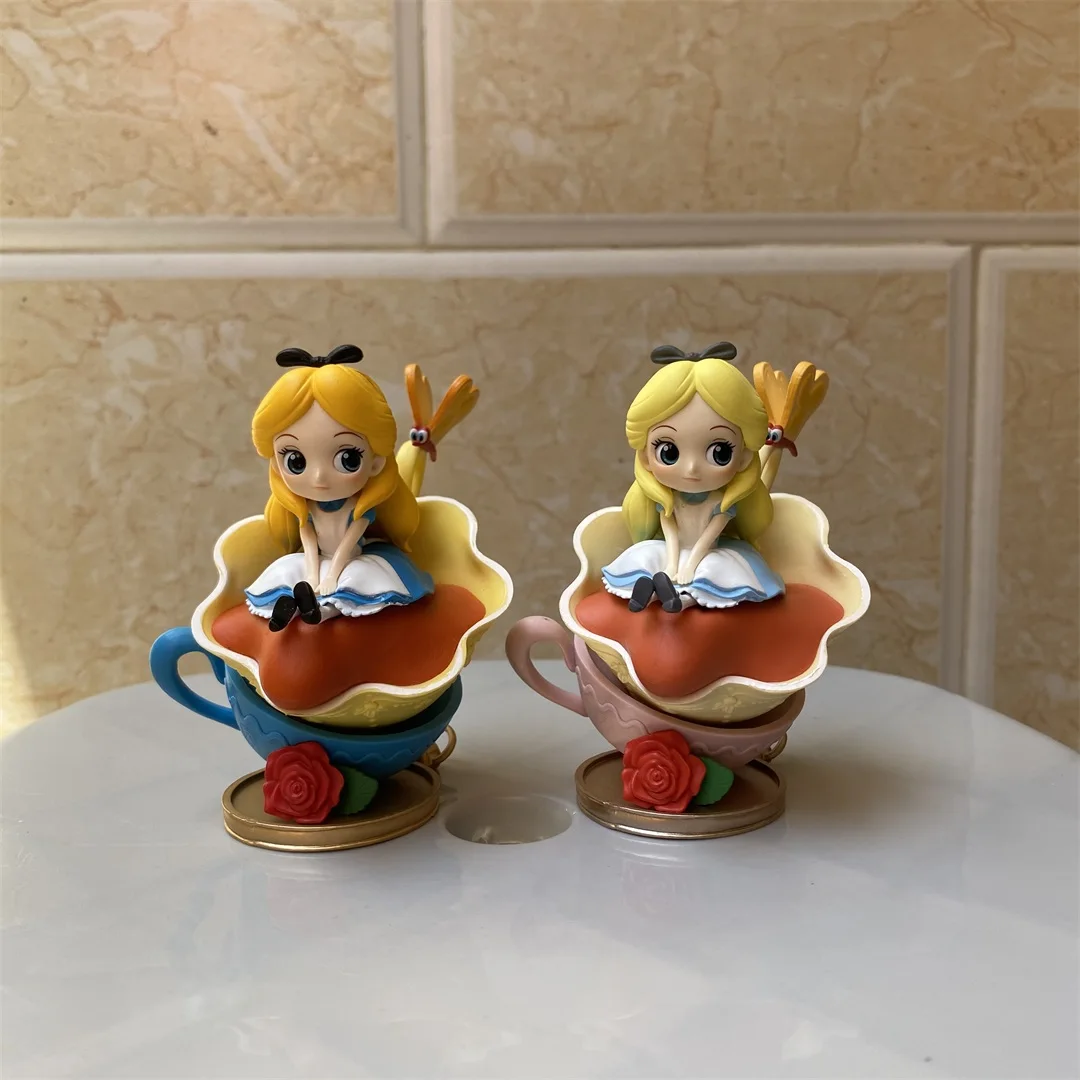 

Disney Teacup Story Scene Series Sitting posture Ariel Anime figurine model Desktop ornament decoration Collect dolls gifts