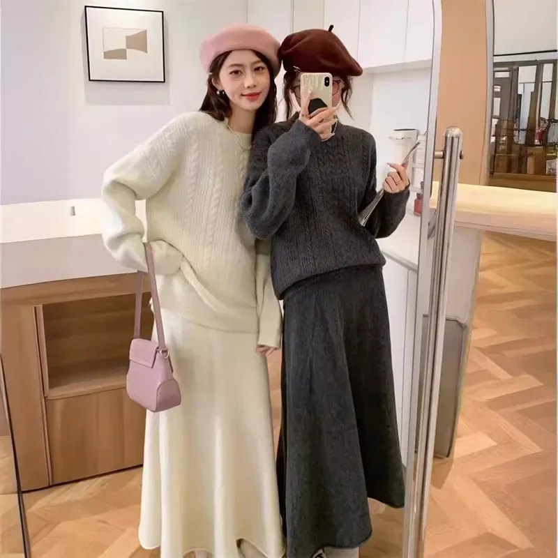 Autumn/Winter Lazy Style Knit Top and Skirt Two-piece Set New Round Neck Twisted Flower Sweater Suit for Women