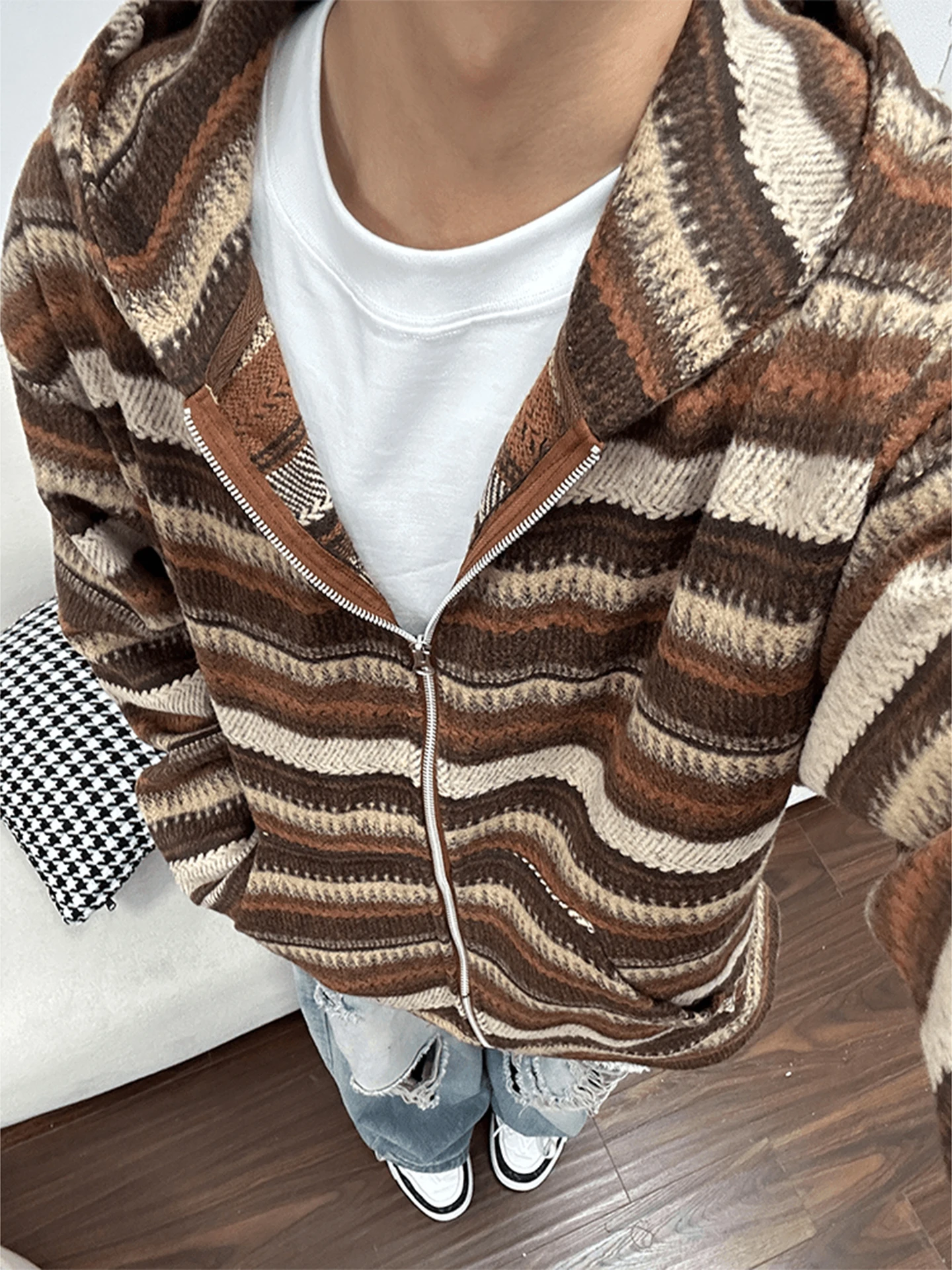 

Browm Striped Knitted Cardigan Sweatshirt Men's Style Autumn Cleanfit American High-End Lazy Hat Coat Standard Fit Long Sleeve