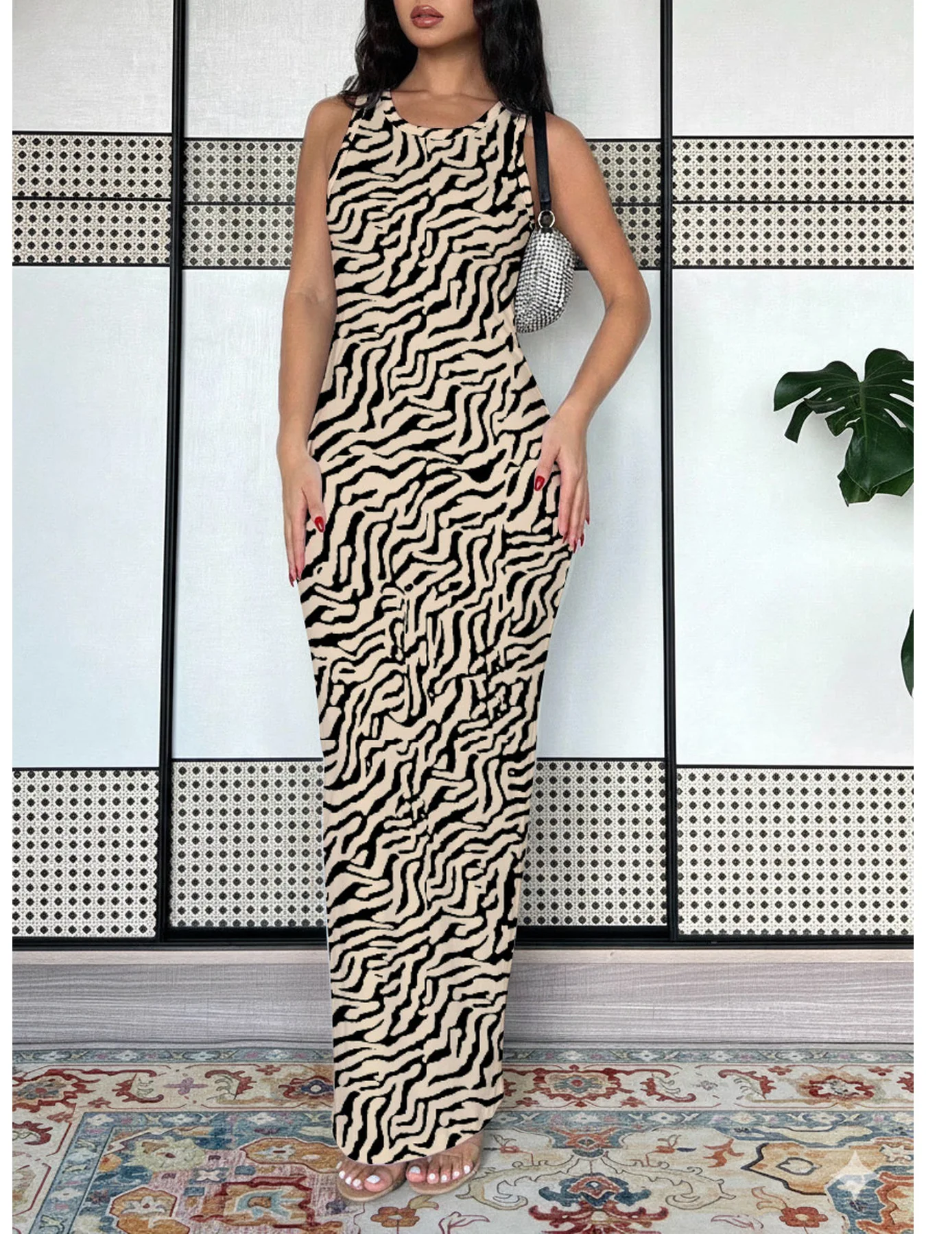 Women's Summer Casual Geometric Two-Color Round Neck Sleeveless Dress with Suspender And Long Skirt Comfortable Fashion