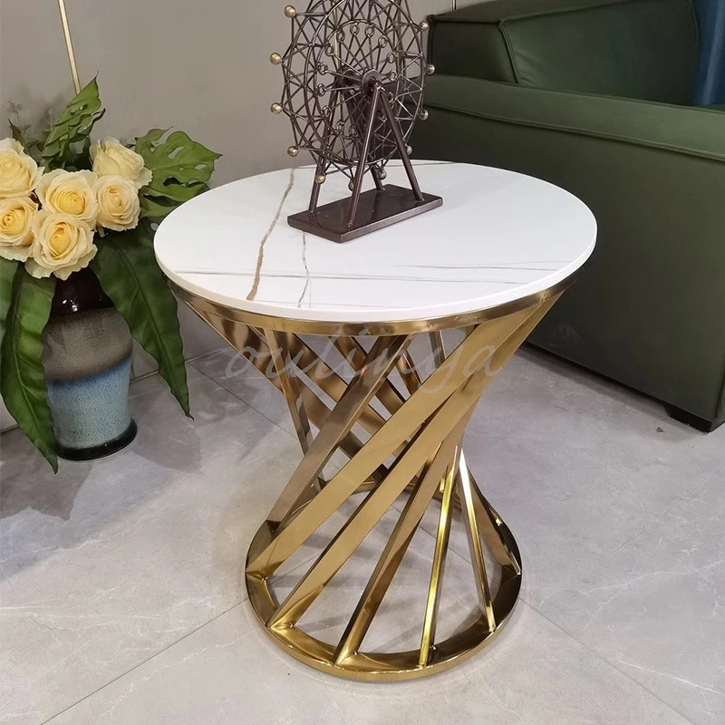 A Few Fashionable and Simple Gold-plated Circles on The Sofa A Few Stainless Steel Marble Rock Slabs and A Few Corners