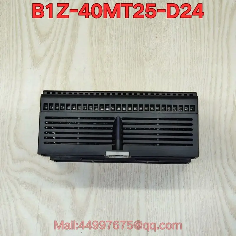 اختبار وظيفي لوحدة التحكم B1Z-40MT25-D24 PLC مستعمل عادي
