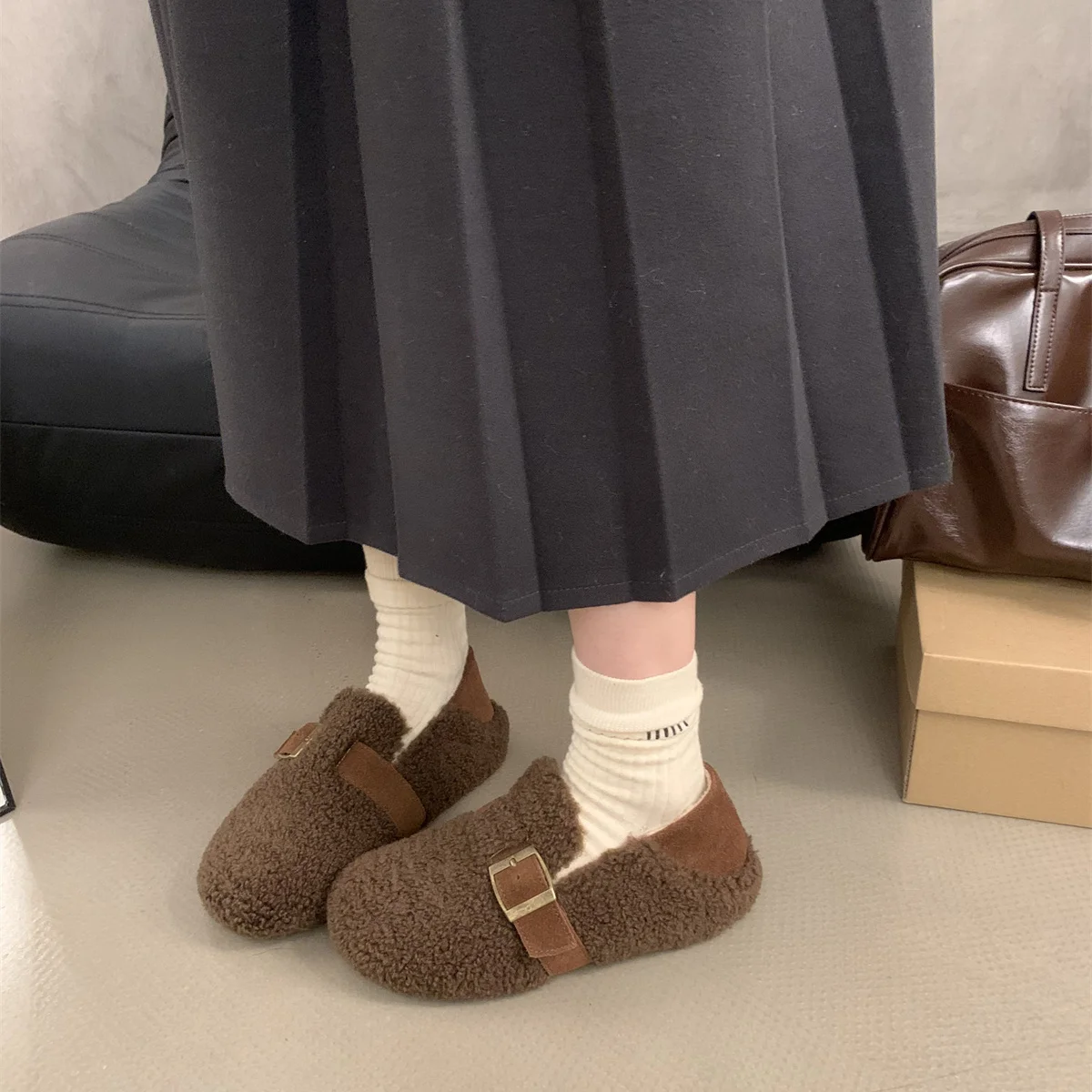 Retro Woman Shoes Loafers Fur Female Footwear Slip-on Casual Sneaker Dress Moccasin Slip On Flat Shoes Woman Flats Slip-on Loafe