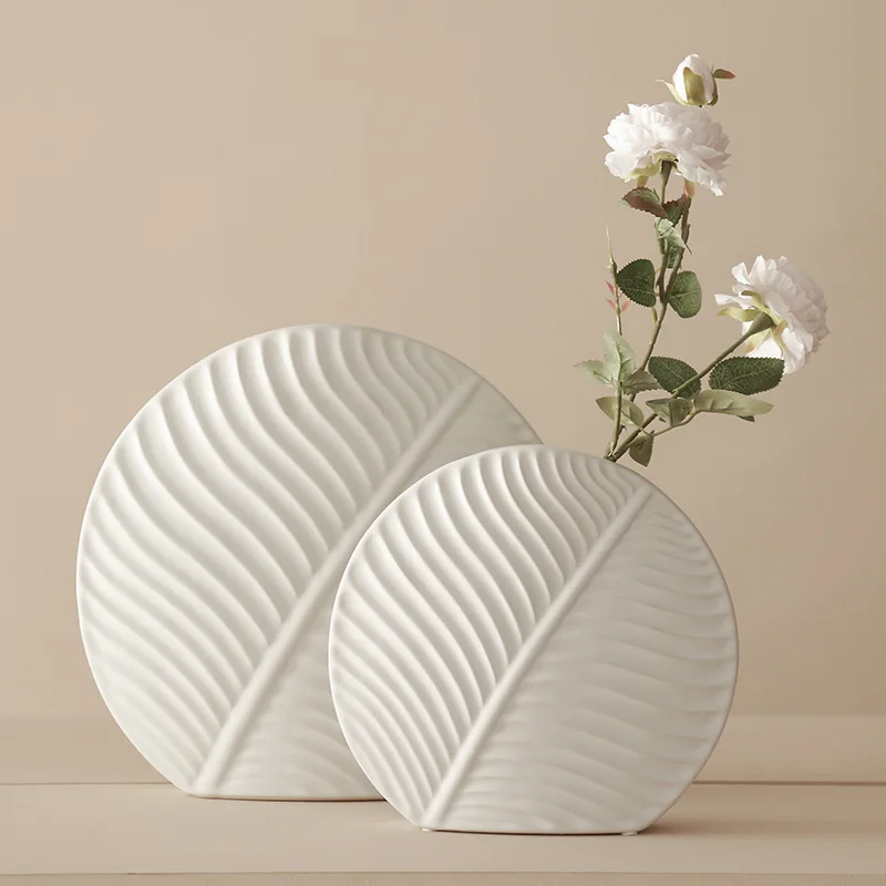 Ceramic Leaf Vase with Natural Vein Texture, Modern Minimalist Decorative Vase for Home & Office Decor