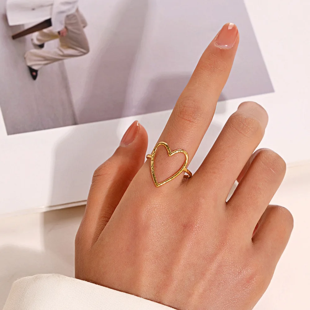 Wency Fashion Minimalist Hollow Love Heart Rings for Women 316L Stainless Steel Adjustable Finger Ring Party Jewelry Gift New