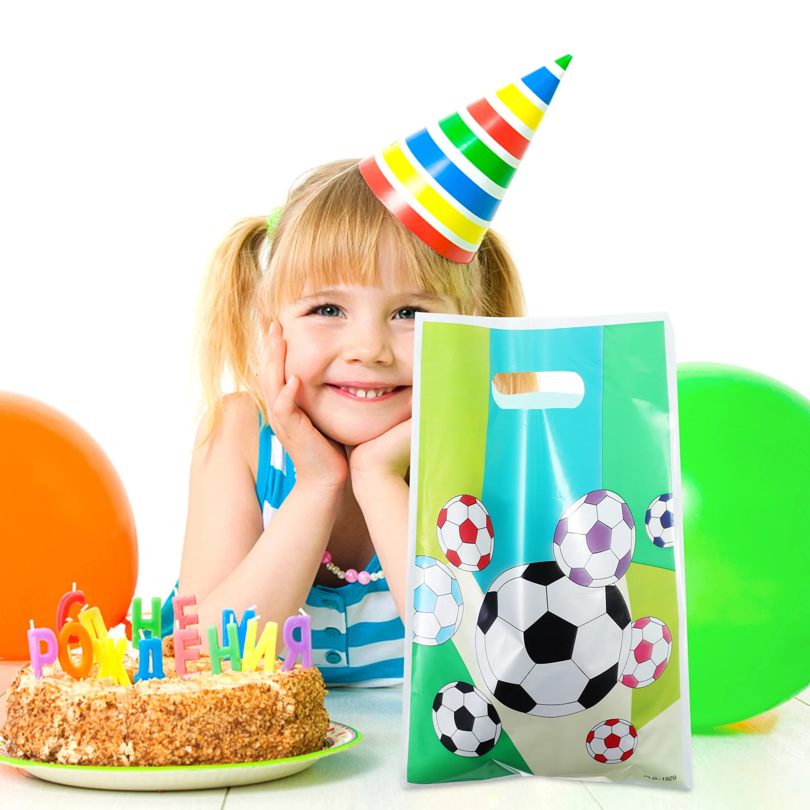 

Football Themed Gift Bag Kids Treat Bags Soccer Goodie Party Favor Green Sports Paper PE Coating Waterproof Strong Integrated