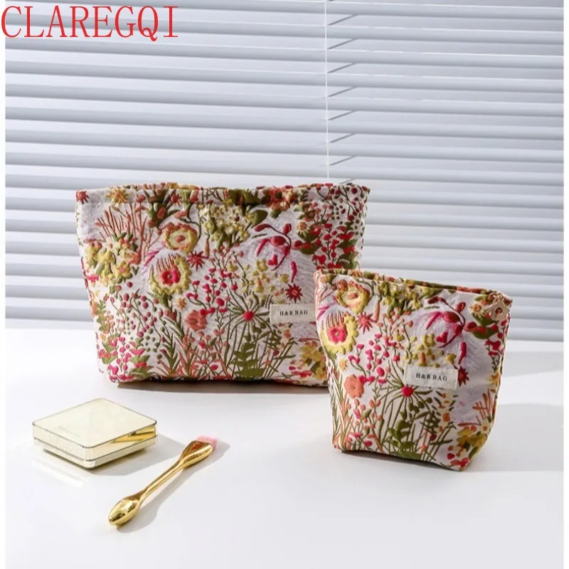 Niche Retro Colorful Weaving Travel Toiletry Bag For Women Good Looking And Portable  Make Up Organizer Bag Fashion Handbag