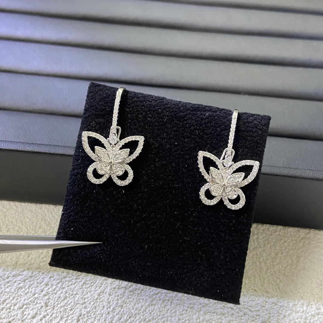 Thumbnail 4 - #69 Compare Gold Earrings Before You Buy