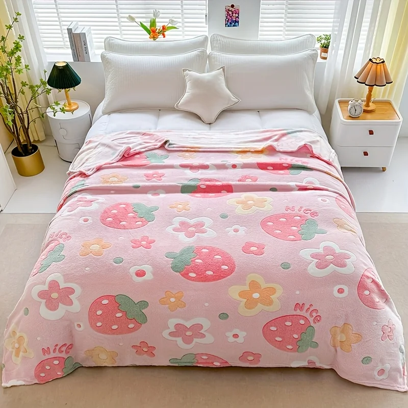 

Strawberry Floral Throw Blanket Soft Flannel All-Season Cozy Bedspread with Pink Strawberries Green Leaves Machine Washable