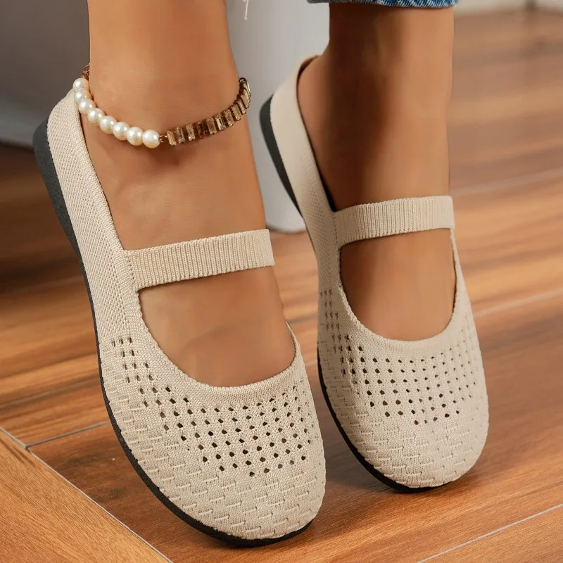 2026 New Spring and Autumn Women's Round Closed Toe Vintage Breathable Single Shoes Women Fashionable Lightweight Low Top Shoes