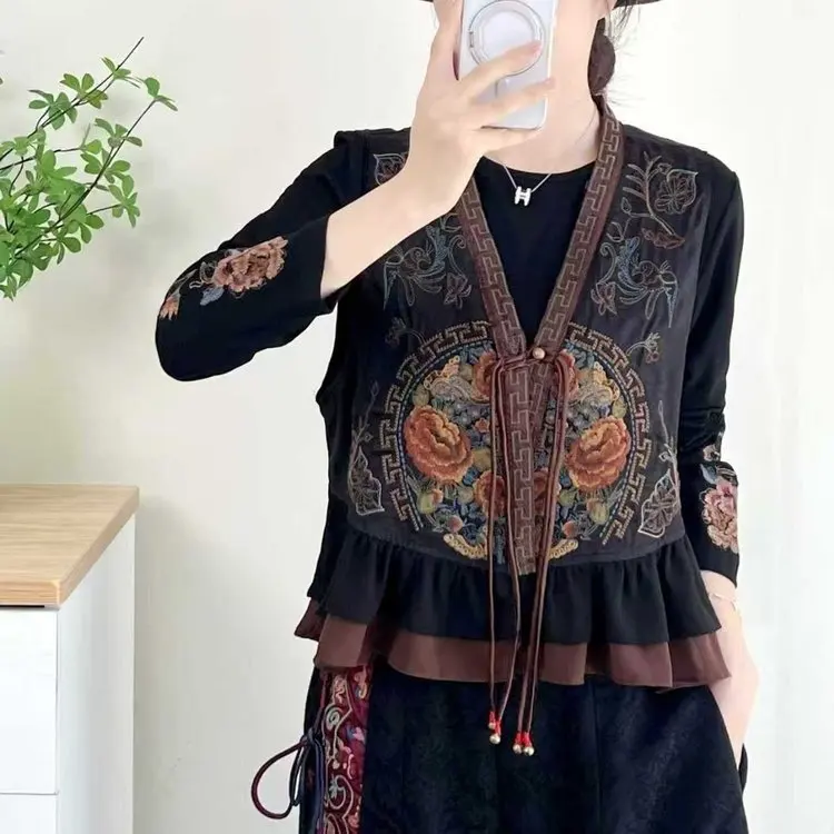 Retro Embroidered Floral Trim Vest Spring Fashion Ladies Slimming Tank Top Chinese Style Synthetic Fiber Long Silk Fabric