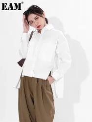 [EAM] blusa informal larga Irregular con espalda blanca para mujer, camisa de manga larga con solapa nueva, moda Primavera otoño 2024 JU84700