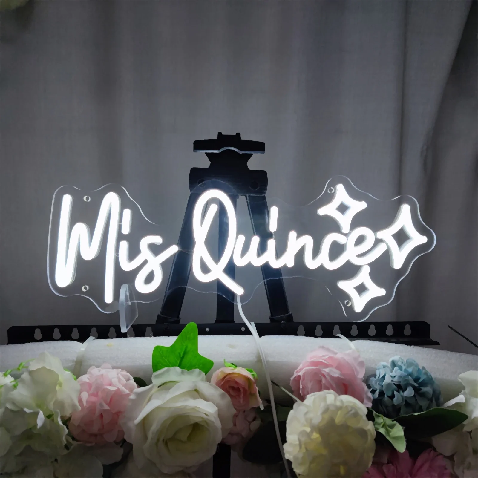 

Светодиодная неоновая вывеска Mis Quince для декора стен, многофункциональное настенное искусство для Quinceanera, подарок на день рождения - белая неоновая вывеска, декор комнаты