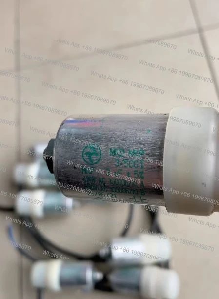 Used, genuine MKB MKP 3UF original capacitor 1pcs