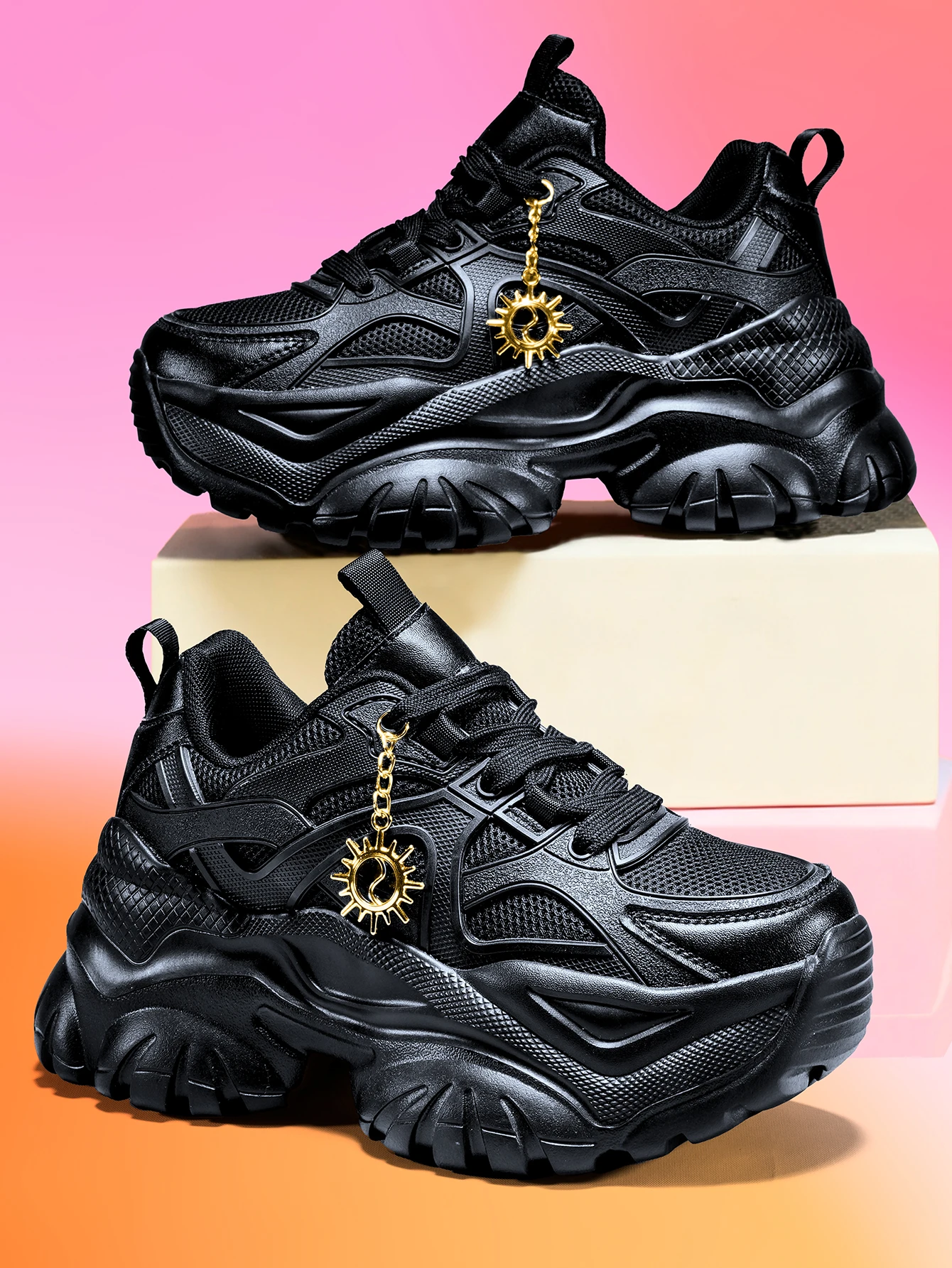 Women's Outdoor All-Season Eva Lightweight Thick-Soled Shoes with a 7cm Height Increase, White Dad Sneakers, Paired with a Detachable Gold Sun Chain Accessory