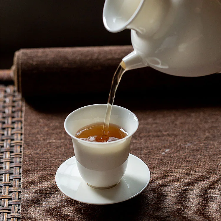 2pc/lot 50ml Imitation Song Thin Tire Tea Cup Handmade Apricot White Porcelain Smell Cup Portable Kung Fu Tea Set Master Cup Set
