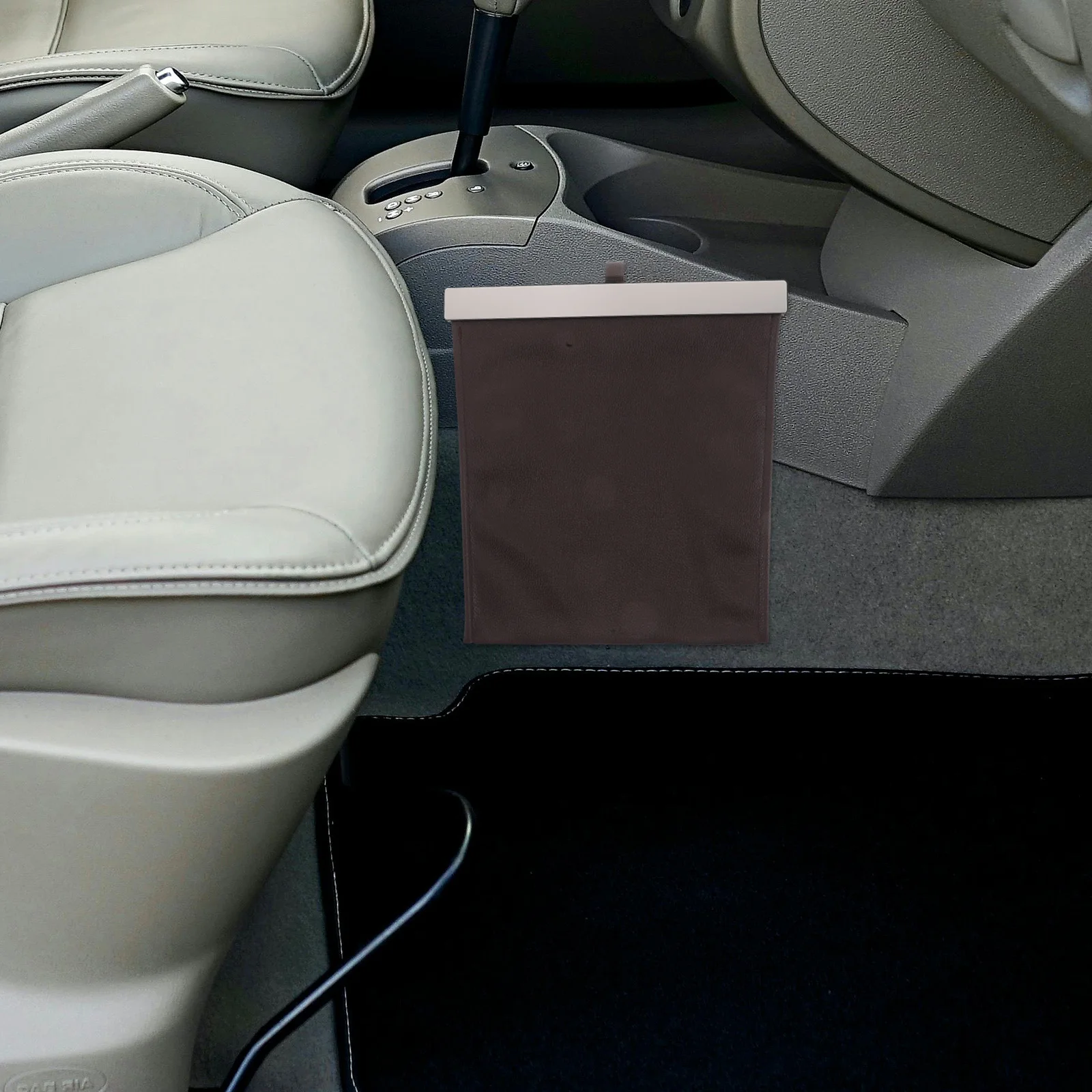 

Foldable Can Waterproof Large Capacity Garbage Back Seat Pu Material Vertical Trash Bag Vehicle Disposable Hanging Organizer