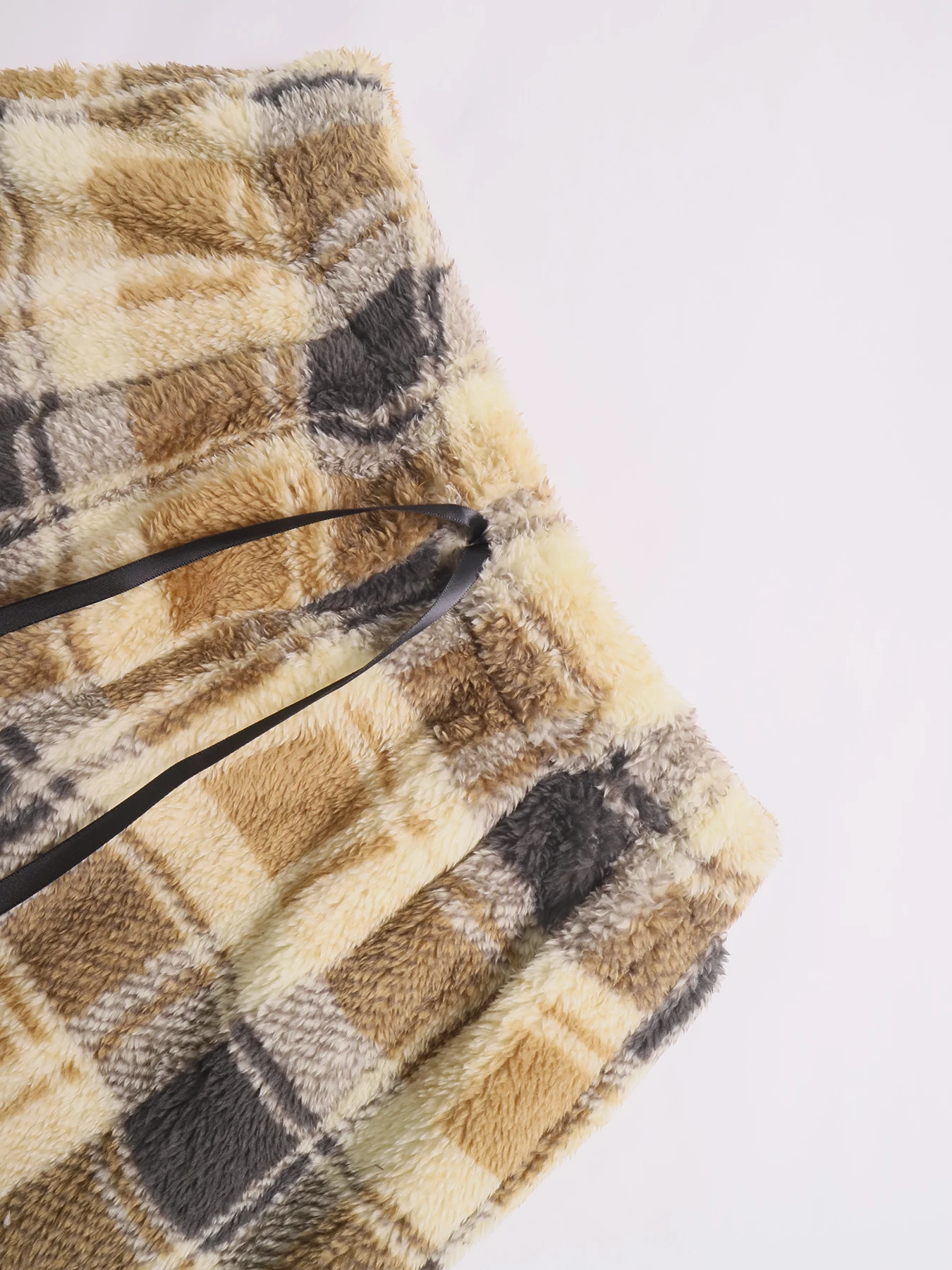 Damen, braune, karierte, flauschige Hose mit weitem Bein, Kordelzug, elastischer Bund, Buffalo-Karomuster, Flanellhose, warm, locker geschnitten, lässig, für den Hausgebrauch, Unterteil. – Detail 6