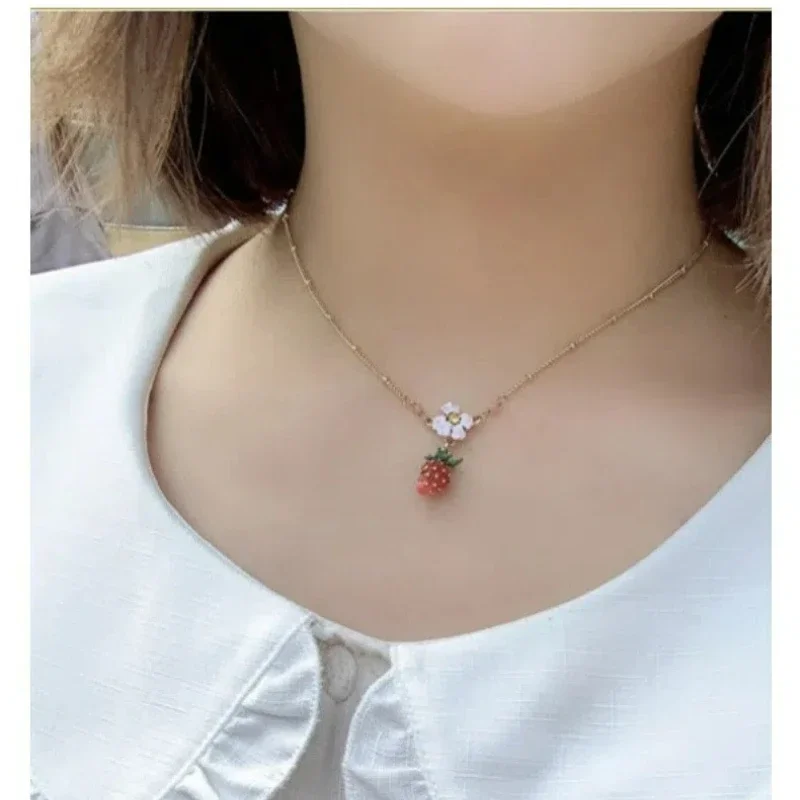 New Cute Fashionable White Enamel Glazed Hand-painted Red Strawberry Flower Necklace Niche Design Collarbone Chain Accessories