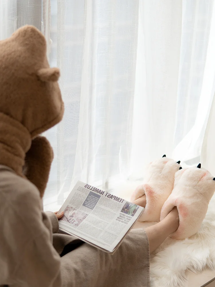 Cute Plush Bear Claw Cotton Slippers For Women And Men In Winter, Couples With Heels Thick Soles And Funny Home Fur Floor Shoes