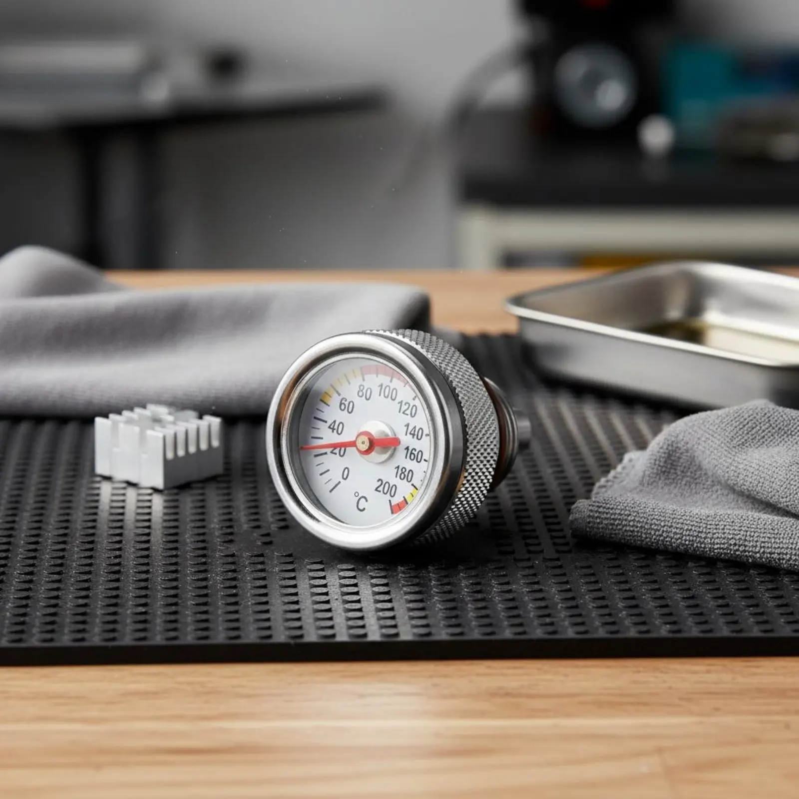 Motorcycle Oil Temp Gauge Compact Engine Temperature Gauge M20 1.5 Oil Thermometer Heat Resistant for Riders, Workshop