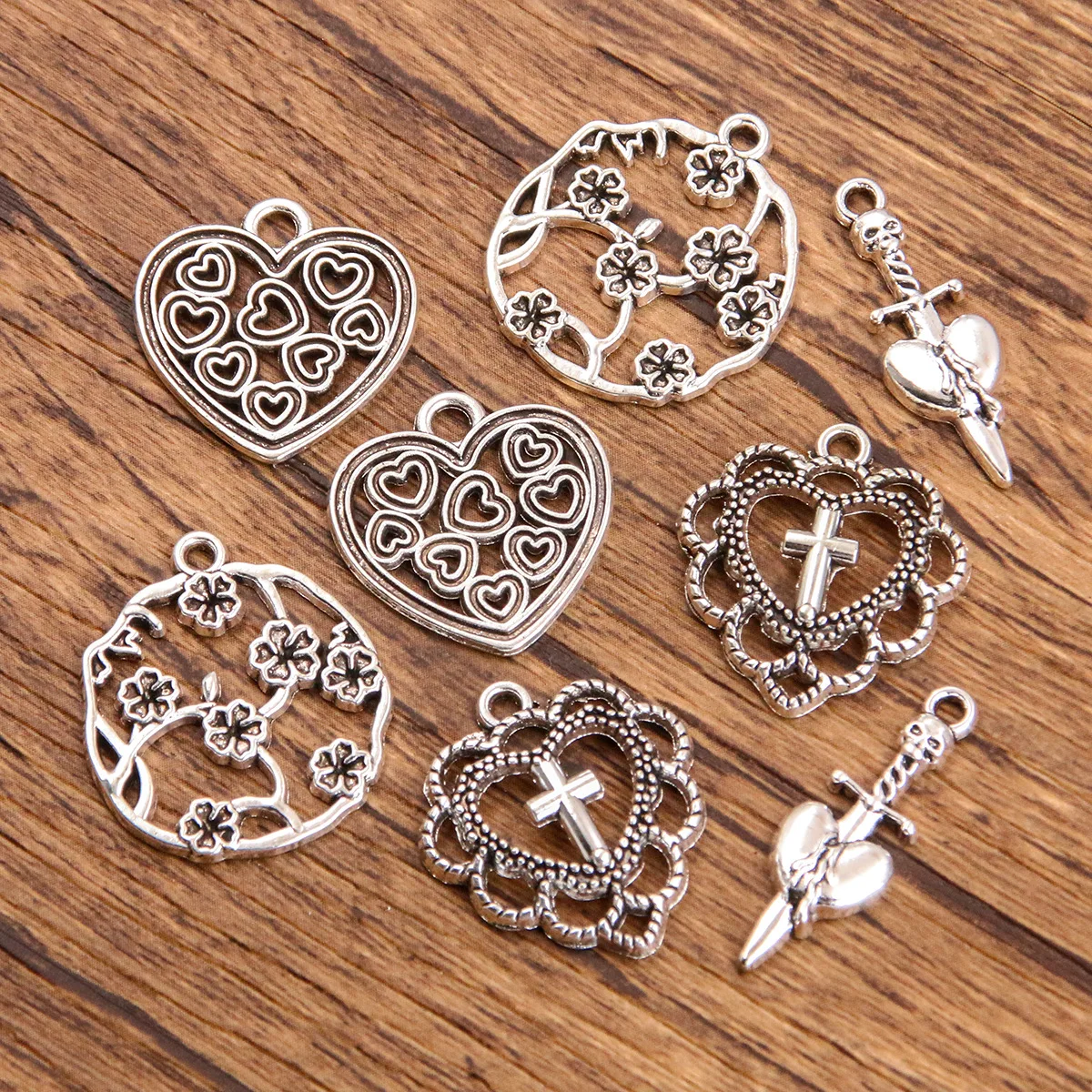 10/20 Pcs Antique Silver Pendant, Hollow Out Heart, Round Flower ,Skull Charms for Necklace DIY, Lace Boho Craft Supplies