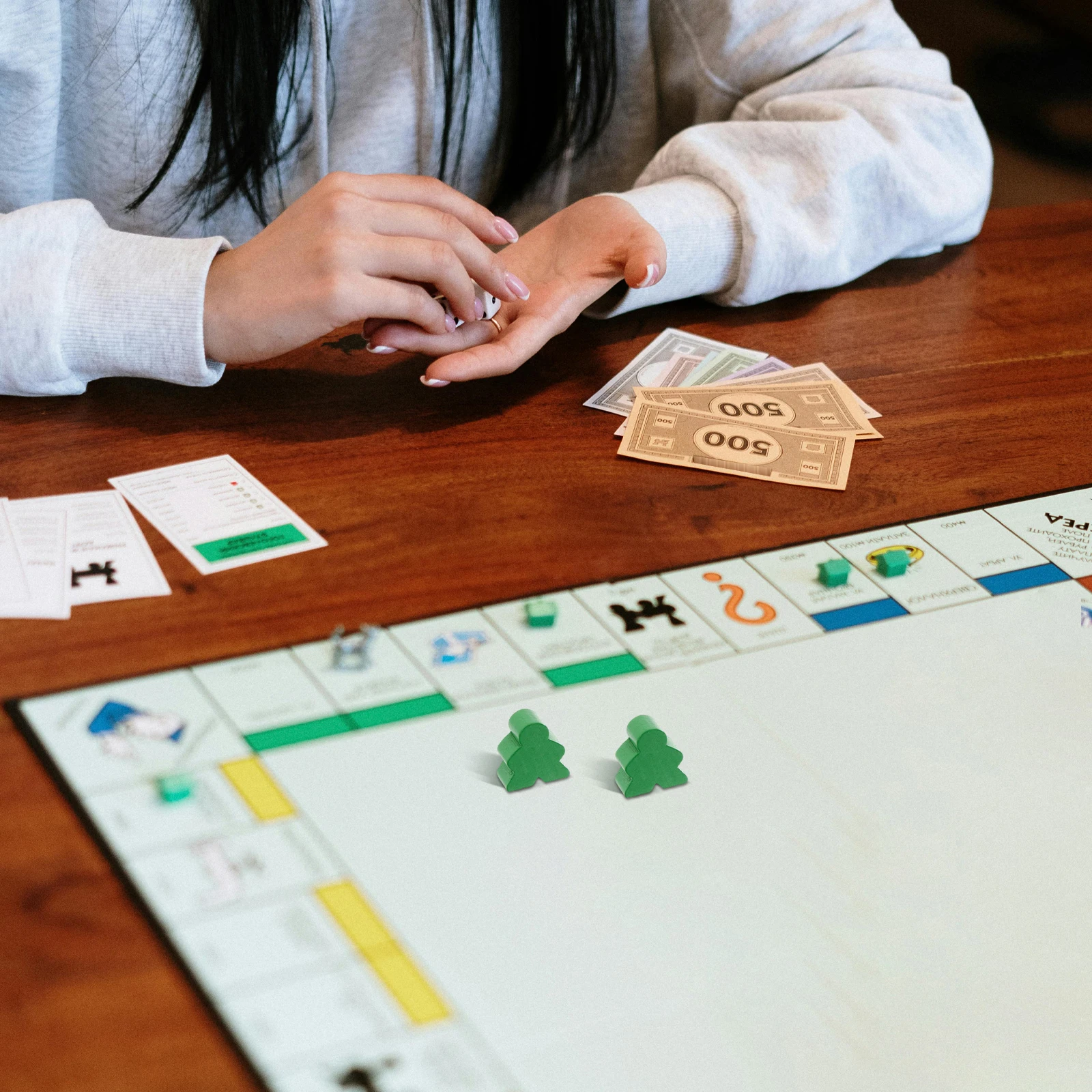 

50Pcs Wooden Human Pawns Chess Pieces Set Table Game Flying Chess Accessories Replacement Pieces for Board Game