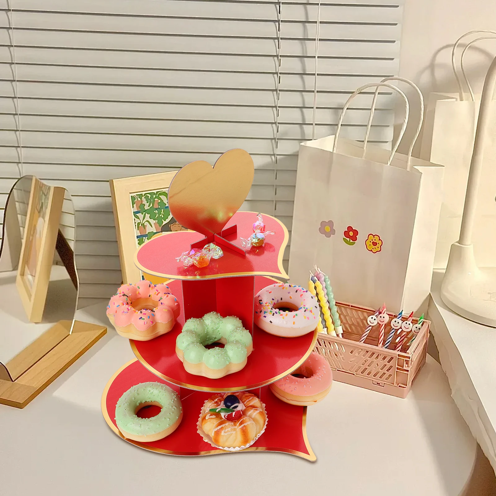 

Dessert Display Layers Red Heart Shaped Paper Cake Tiered Cake Stand Cupcake Holder Tiered Tray Stand For Wedding Party