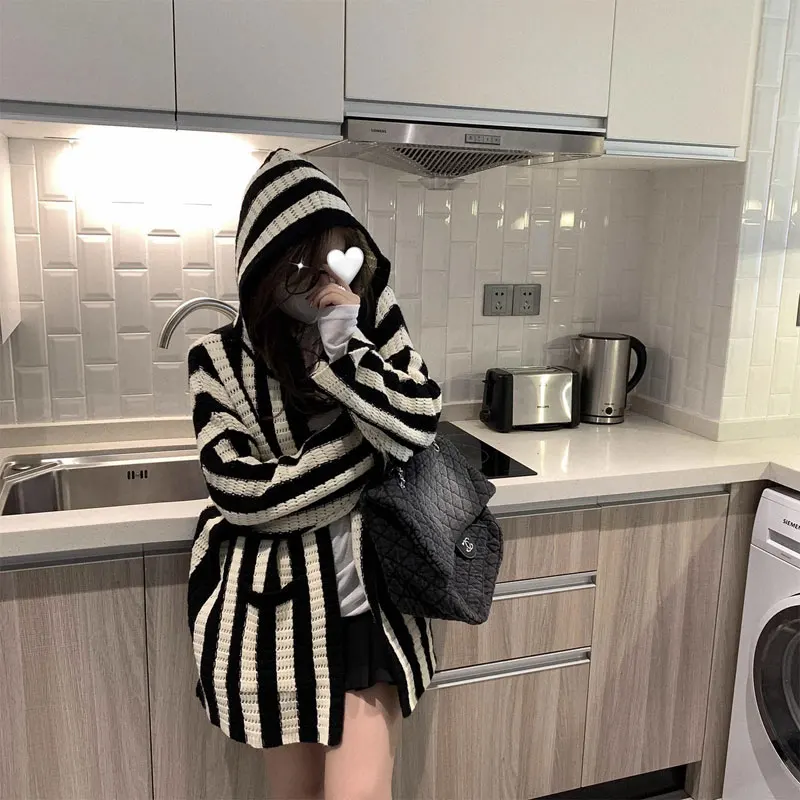 Commute Autumn Winter Striped Sweaters Female Clothing Casual Long Sleeve Korean Loose Stylish Hooded Pockets Knitted Cardigan