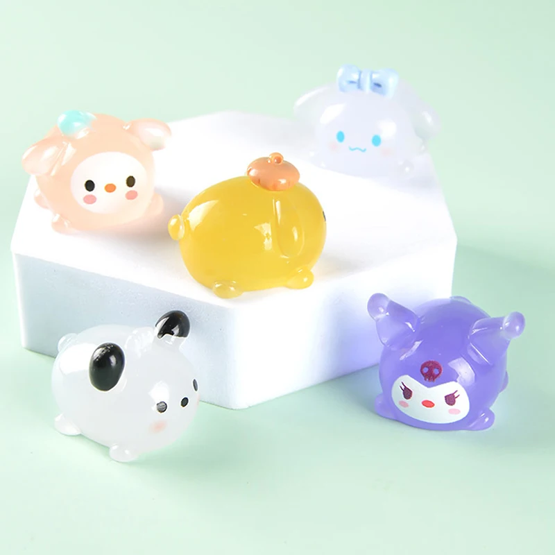 Mini Lichtgevende Sanrio Beeldje Kawaii Kuromi Mijn Melodie Cinnamoroll Pochacco Micro Landschap Ornament Auto Interieur Interieur Interieur Interieur Decor