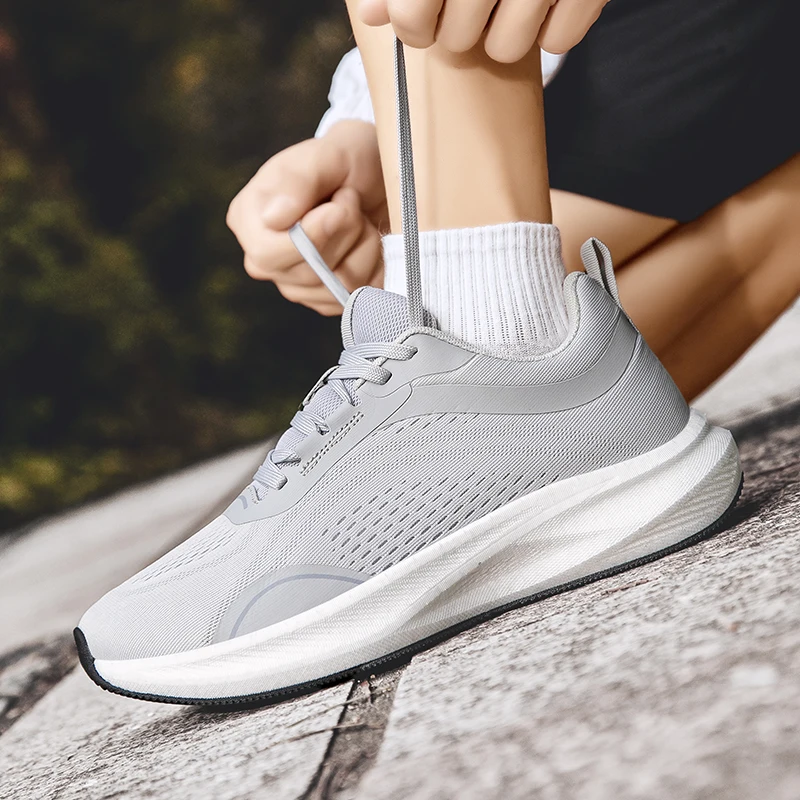 Luxury Brand Walking Jogging Shoe Man Breathable Sports Shoes for Men Comfortable Designer Sports Sneakers for Men