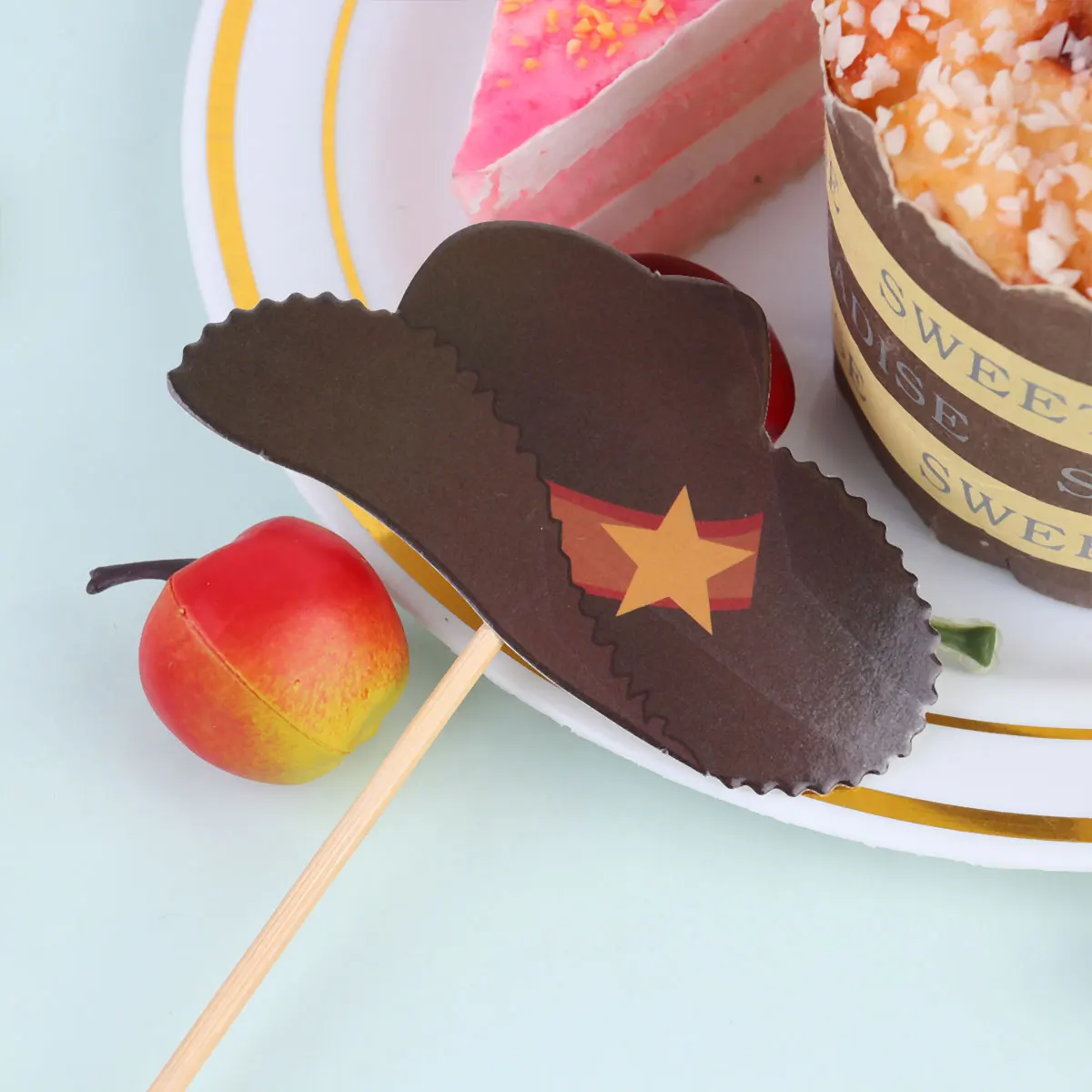 

40pcs Cowboy Boot Hat Cake Topper Bamboo Decoration for Birthday Cupcakes Party Environment-Friendly Chic Cake Decorations