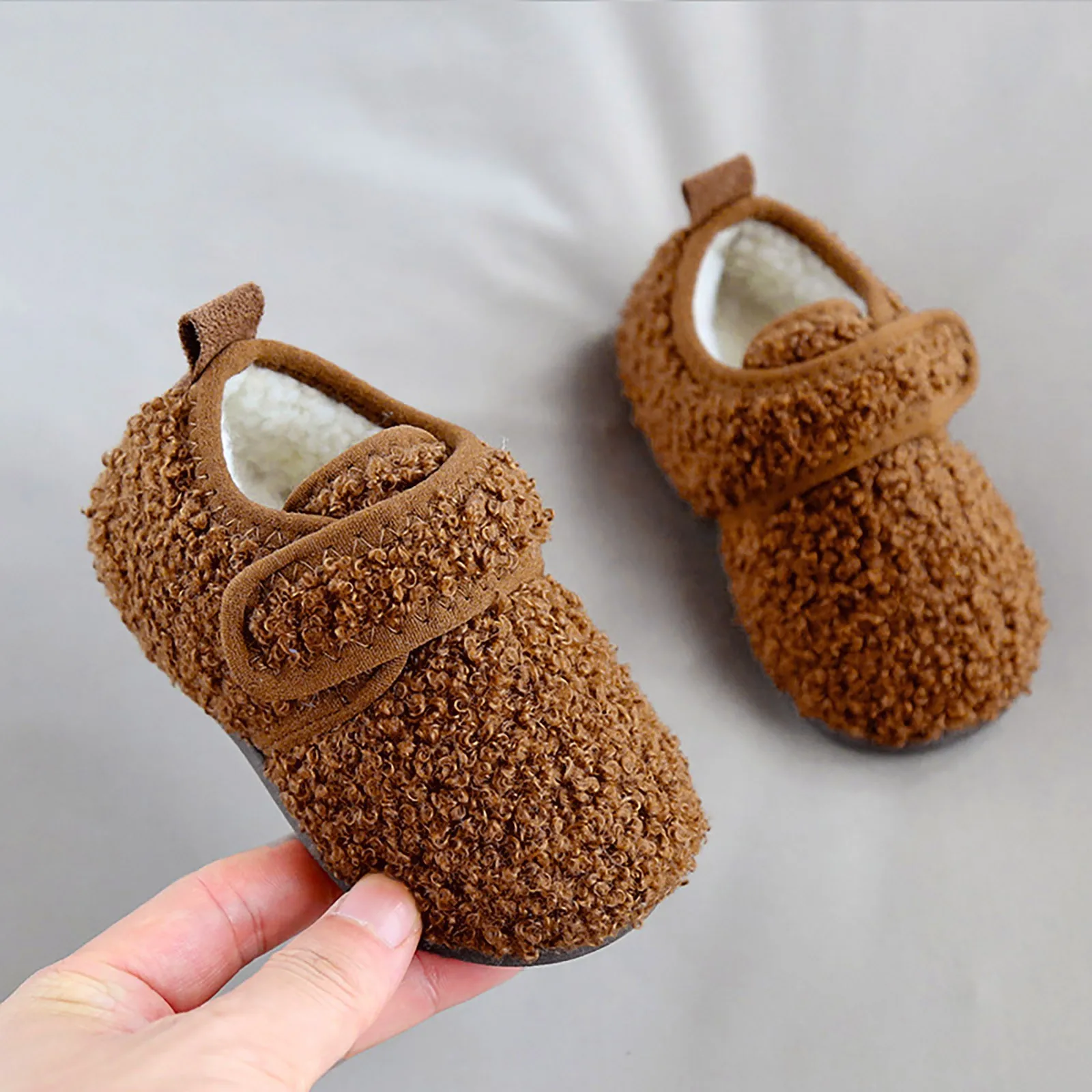 Kids Winter Warm Shoes Boys Girls Soft Anti-slip Walking Shoes Toddler Baby Plush Floor Soft Sole Sock Shoes Indoor Home Slipper