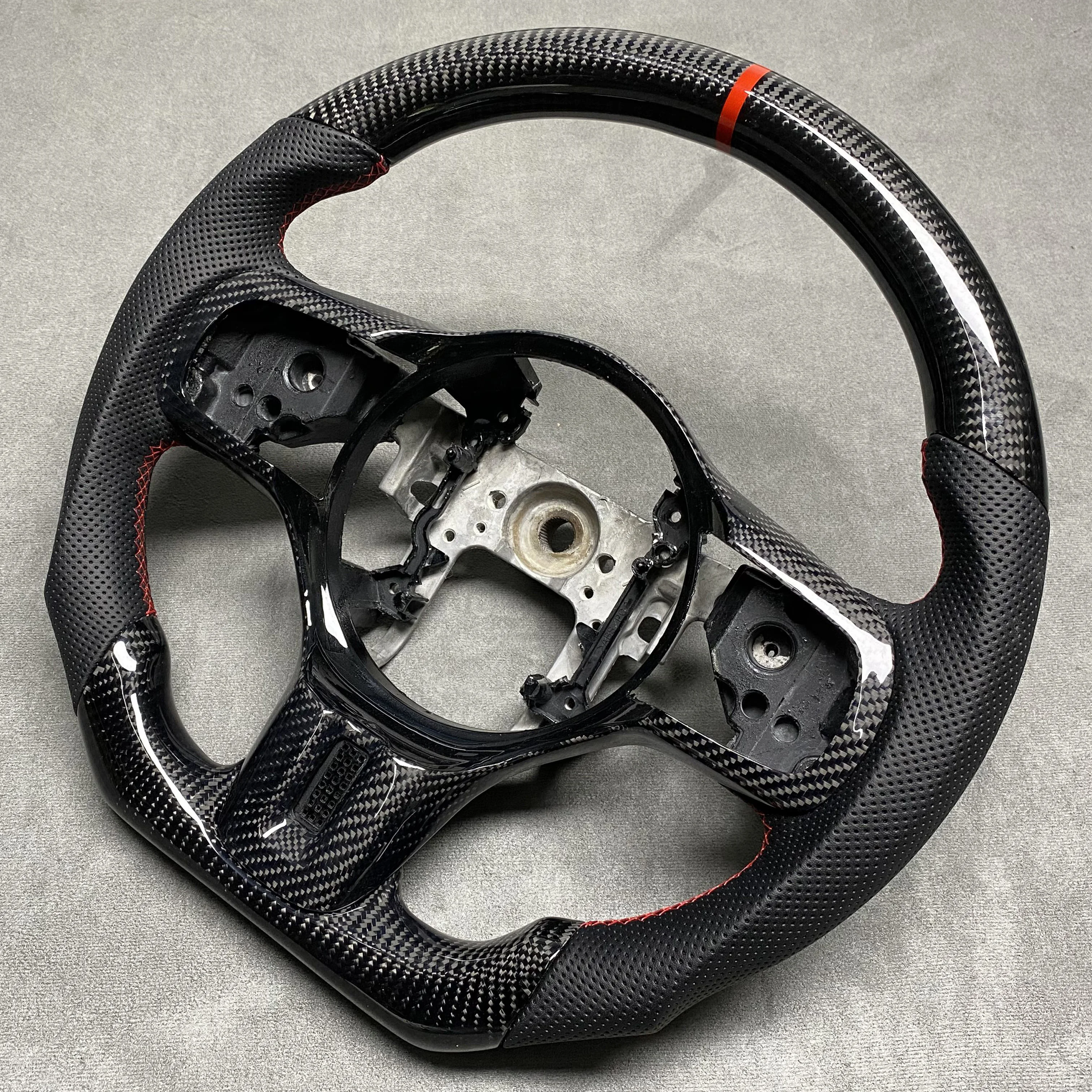 Customized Carbon Fiber Steering Wheel for Mitsubishi Evolution X EVO 9 EVO 10 LED Display Sport Style Car Accessories