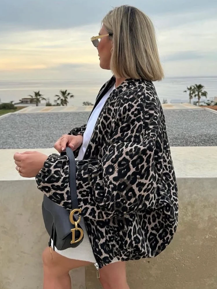 

o neck leopard print casual thin jacket women fashion full sleeveless zipper pocket loose coat autumn lady new commute outwear