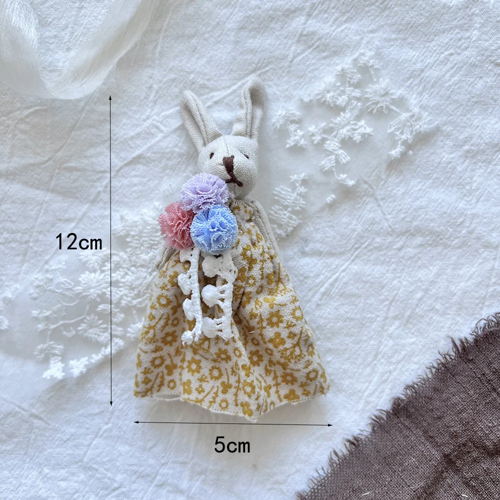 Handmade Cotton Linen Fabric Brooch Stuffed Animal Rabbit Soft Plush Japanese Fresh Vintage Style DIY Bag Clothing Pin Daily