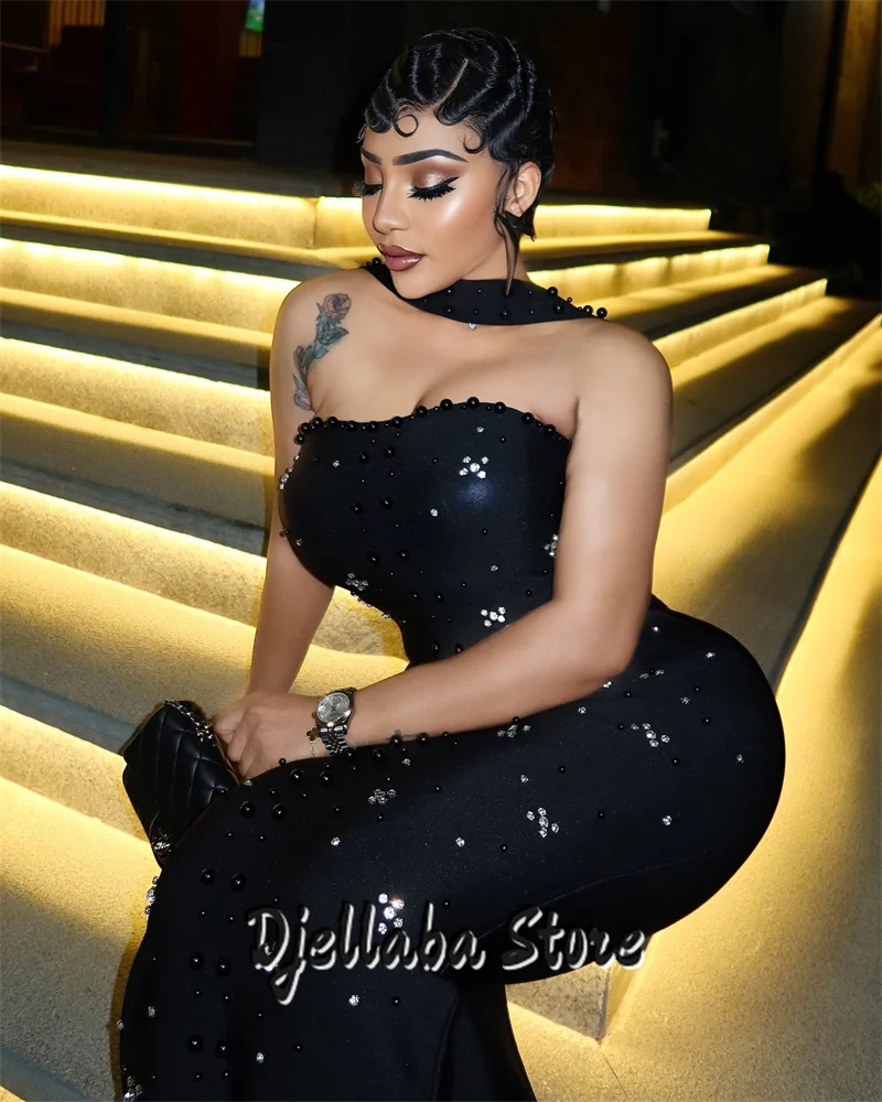 Schwarzes Satin trägerloses Saudi-Arabien Abendkleid Luxus Strass arabische Frauen Hochzeit Party Kleider Ballkleid individuell