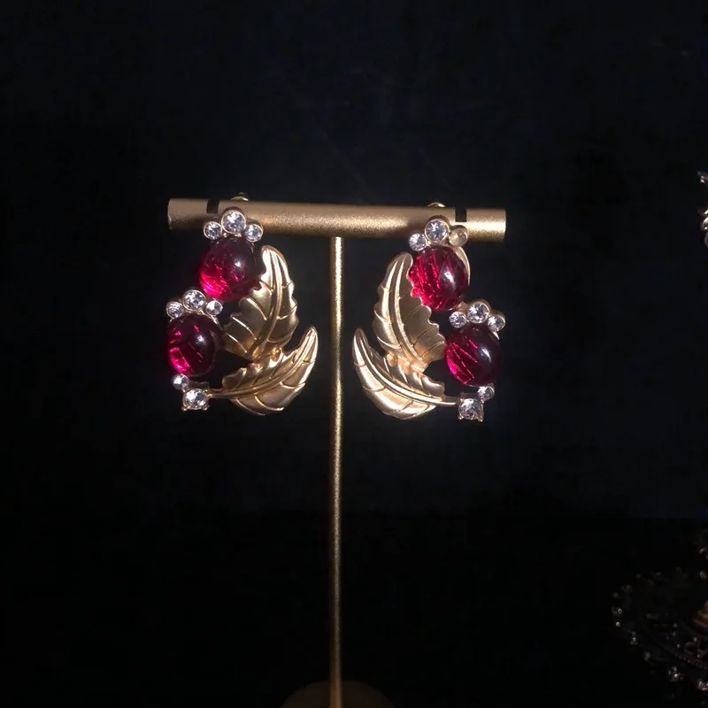 

Серьги-гвоздики из красного стекла с драгоценными камнями и листьями, винтажные серебряные серьги-гвоздики с иглами, ювелирные изделия для женщин