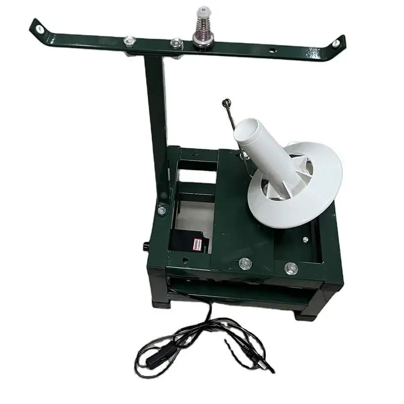 Automatic electric wool ball winding machine with speed regulation for sewing fabric kits