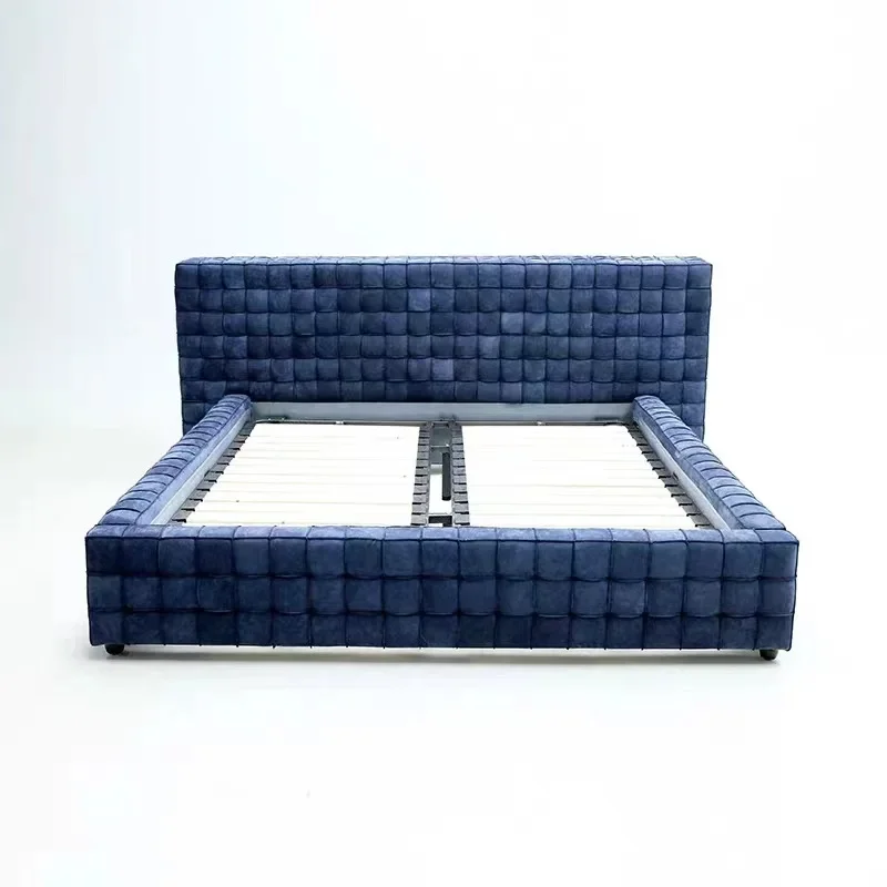 Mo-block checkered bed, Italian minimalist light luxury, Internet celebrity, modern simplicity, designer, nubuck cloth, nubuck