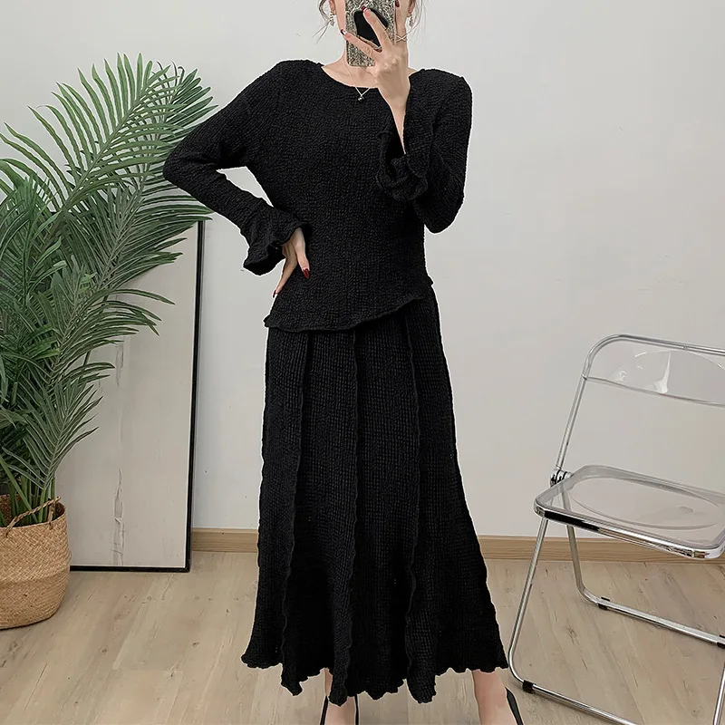 

Miyak Solid Color Women's Suit 2025 Spring and Summer New Flared Sleeve Long-sleeved Top + Elastic Waist Long Half-layered Skirt