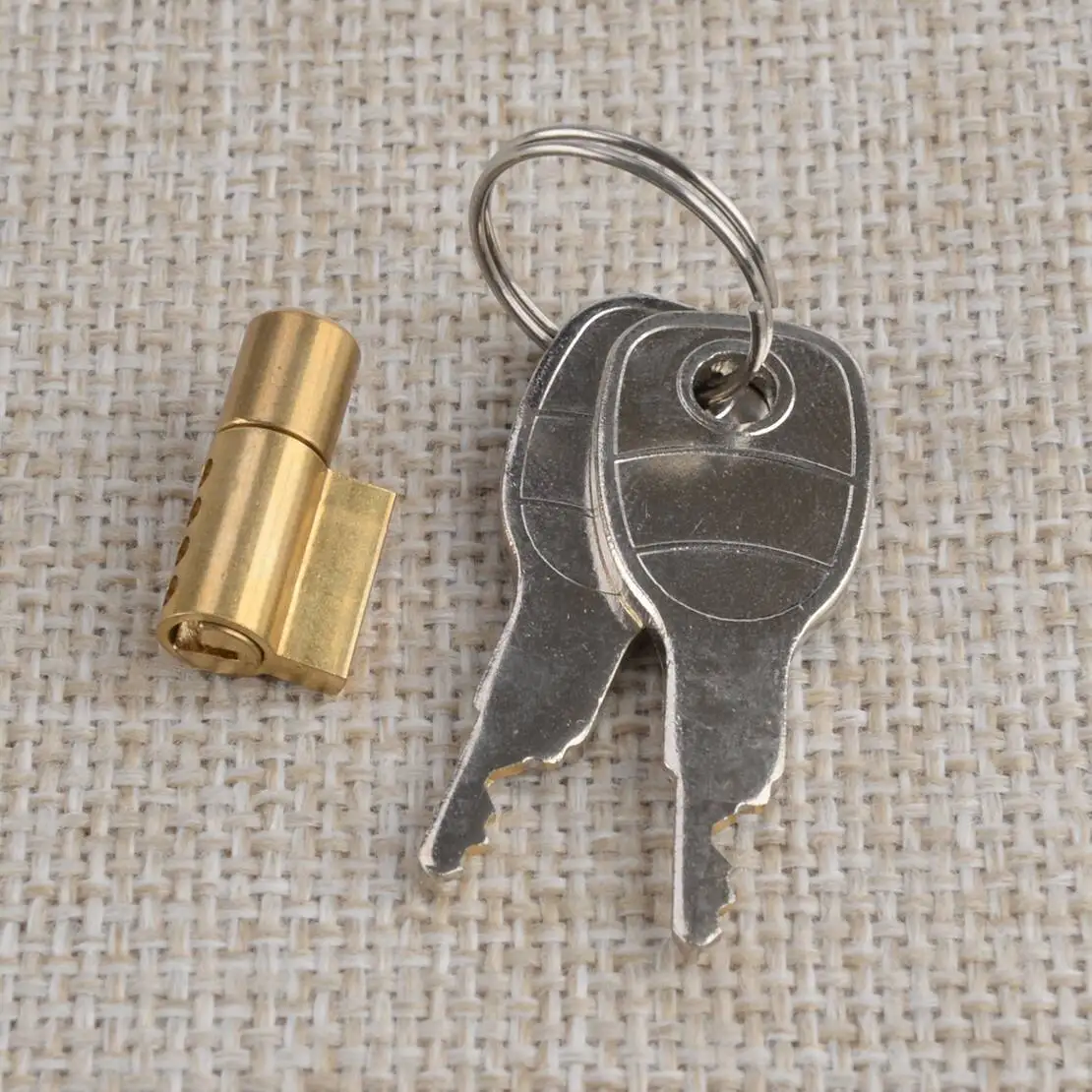 

Heavy Duty Trailer Caravan Connector Hitch Coupling Towing Tow Ball Pin Lock & 2 Keys